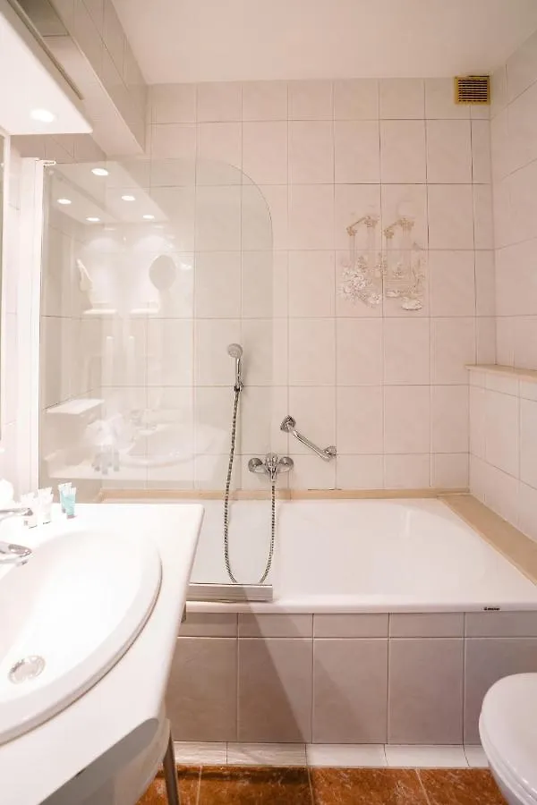 Hotel Europe Ostend 4*,